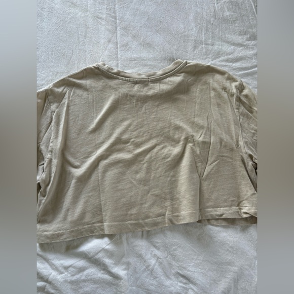 🤎Garage crop top🤎 - Picture 5 of 6